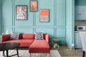 Sophisticated 2-Bedroom Escape in Iconic Downtown